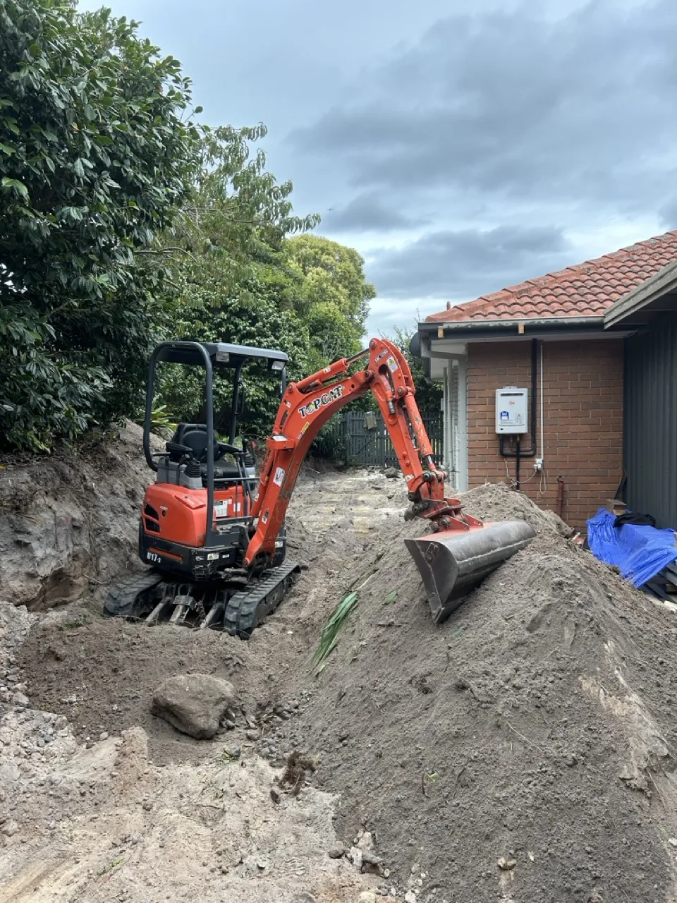 Damon and Tracey's putting green project
