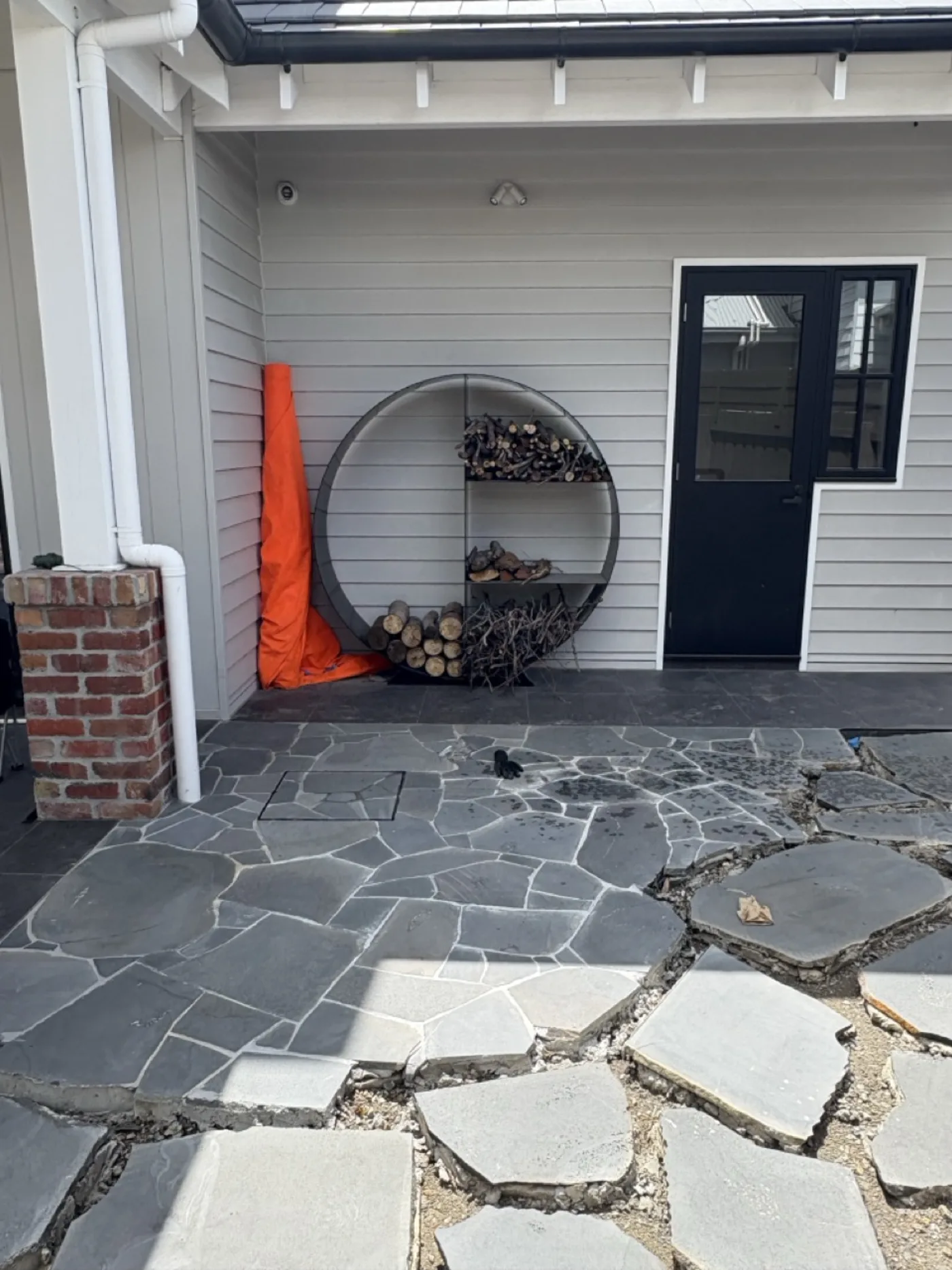 Paving surrounds installed by DT Masonry Scapes